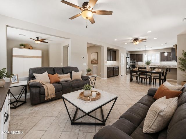830 E GARDEN BASKET Drive, Queen Creek, AZ 85140