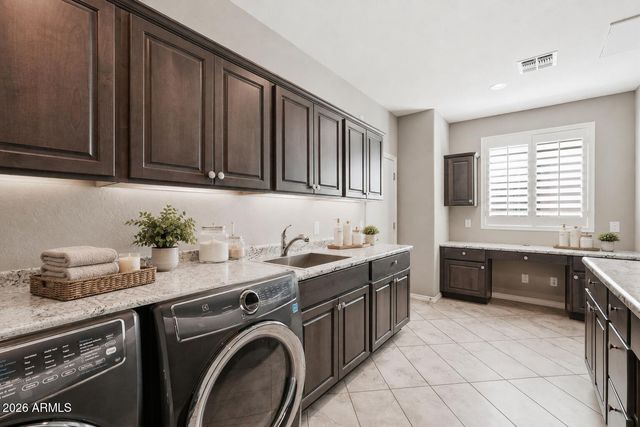 830 E GARDEN BASKET Drive, Queen Creek, AZ 85140
