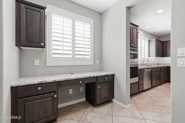 830 E GARDEN BASKET Drive, Queen Creek, AZ 85140
