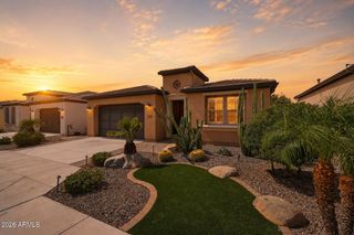 830 E GARDEN BASKET Drive, Queen Creek, AZ 85140