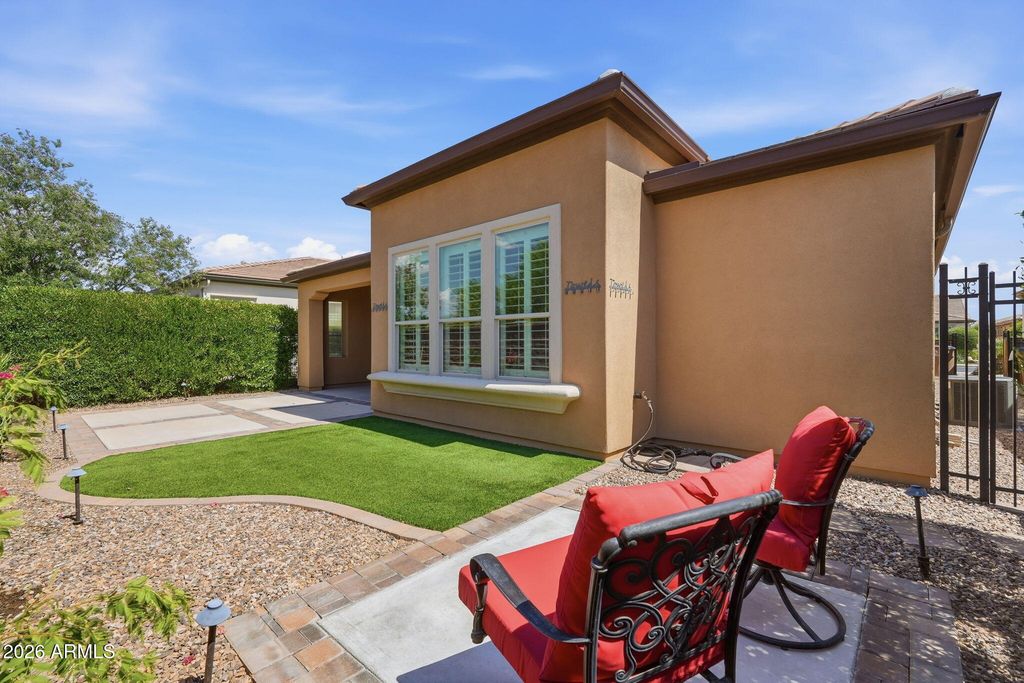 830 E GARDEN BASKET Drive, Queen Creek, AZ 85140 — photo 5
