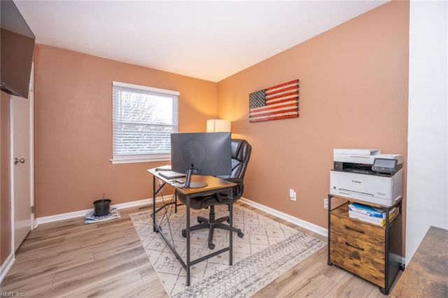 548 Woodlake RD, Virginia Beach, VA 23452