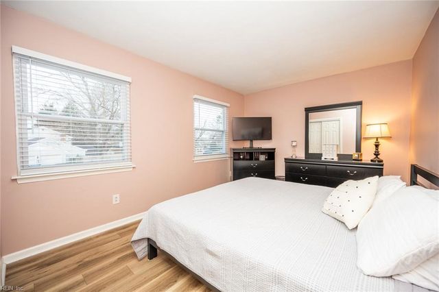 548 Woodlake RD, Virginia Beach, VA 23452