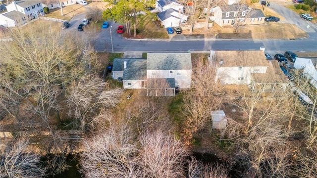 548 Woodlake RD, Virginia Beach, VA 23452