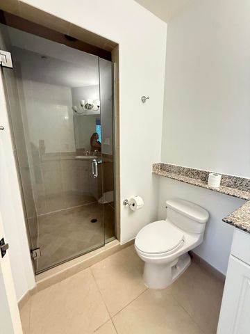 16101 EMERALD ESTATES Drive 153, Weston, FL 33331