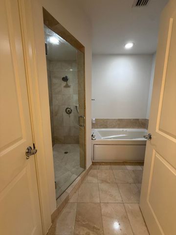 16101 EMERALD ESTATES Drive 153, Weston, FL 33331