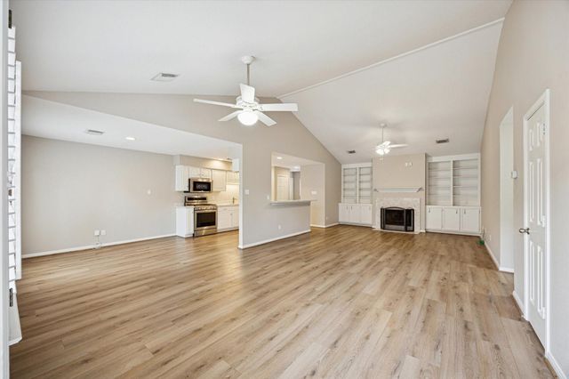 900 Eagle Lake Road, Sealy, TX 77474