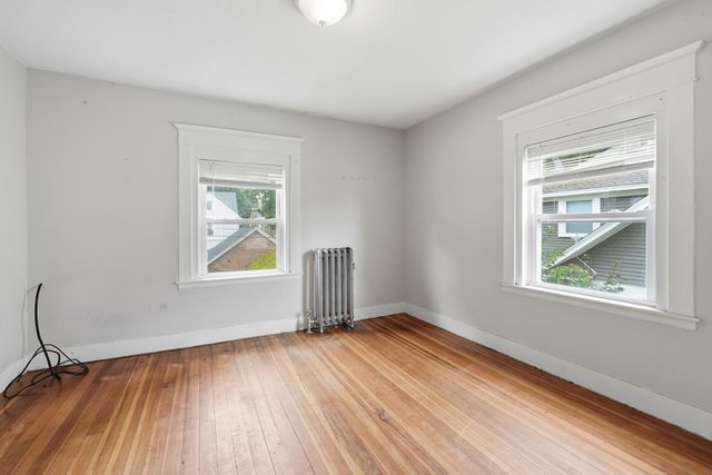 25 Eton Street, Springfield, MA 01108