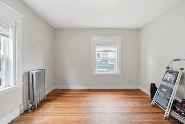 25 Eton Street, Springfield, MA 01108