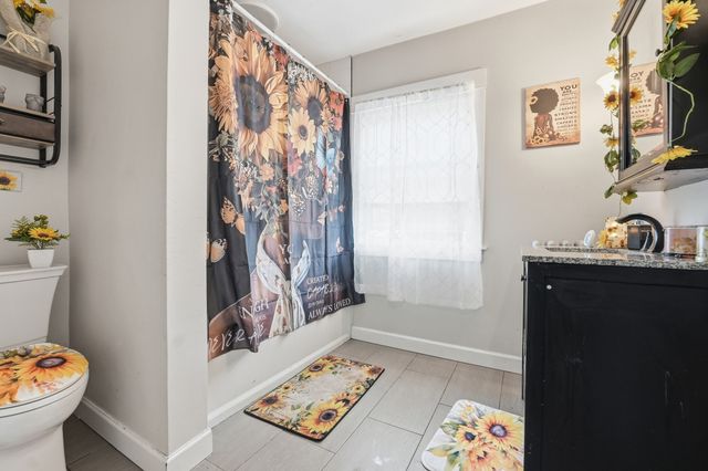 25 Eton Street, Springfield, MA 01108