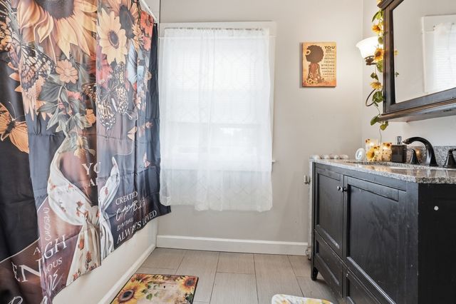 25 Eton Street, Springfield, MA 01108
