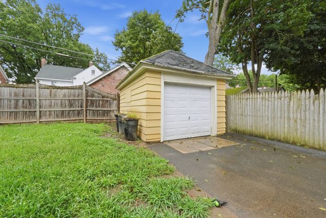 25 Eton Street, Springfield, MA 01108