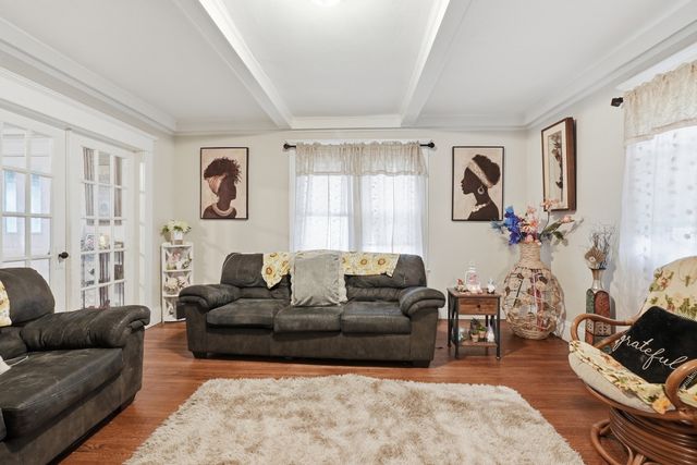 25 Eton Street, Springfield, MA 01108