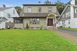 25 Eton Street, Springfield, MA 01108