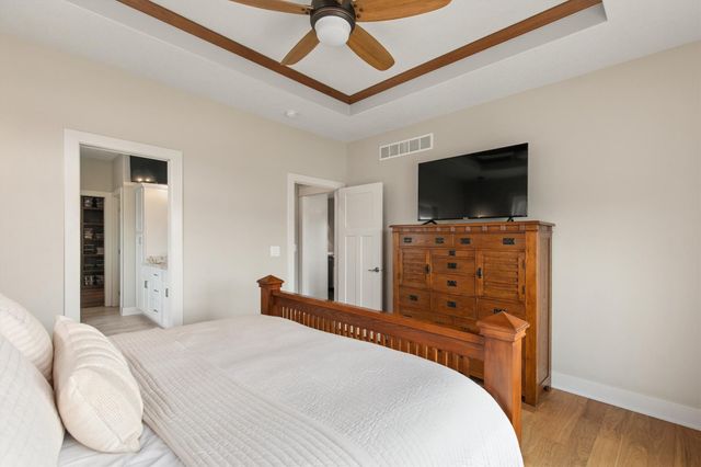 11106 Westport Drive, West Des Moines, IA 50266