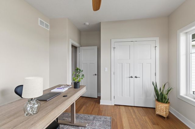 11106 Westport Drive, West Des Moines, IA 50266