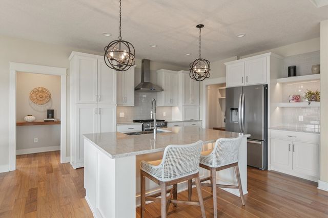 11106 Westport Drive, West Des Moines, IA 50266