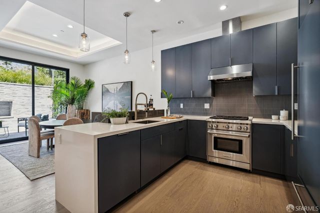 560 De Haro Street, San Francisco, CA 94107