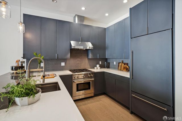 560 De Haro Street, San Francisco, CA 94107