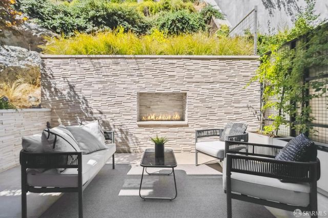 560 De Haro Street, San Francisco, CA 94107