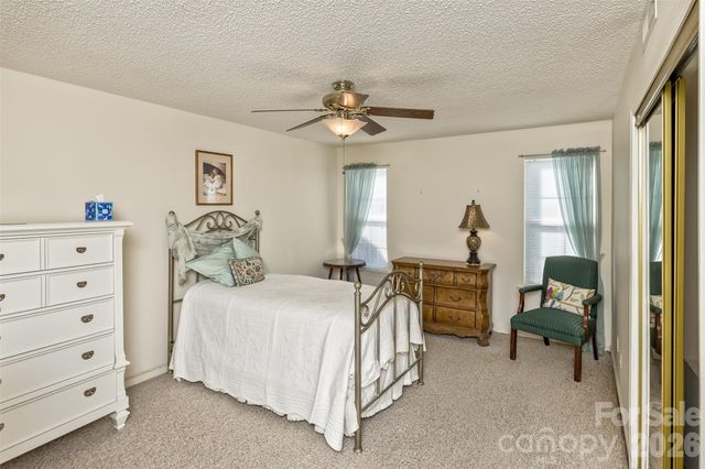 3305 Idle Hour Drive, Asheville, NC 28806