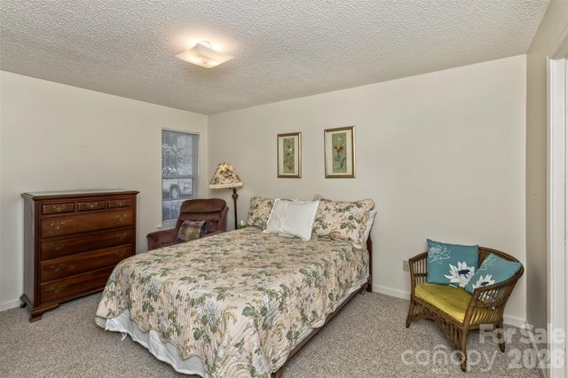 3305 Idle Hour Drive, Asheville, NC 28806