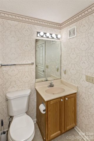 3305 Idle Hour Drive, Asheville, NC 28806