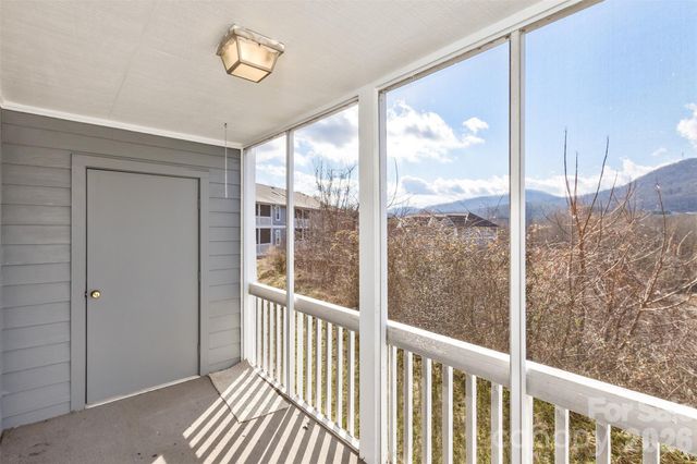 3305 Idle Hour Drive, Asheville, NC 28806