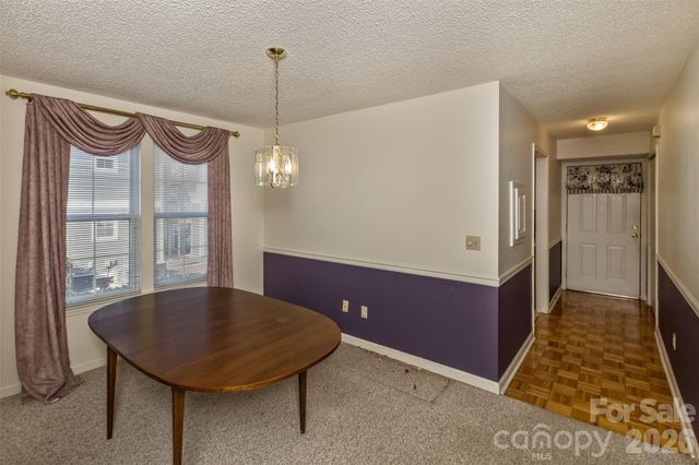 3305 Idle Hour Drive, Asheville, NC 28806