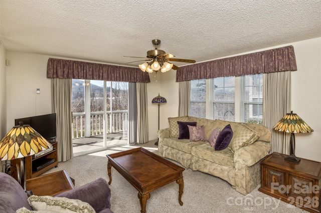 3305 Idle Hour Drive, Asheville, NC 28806