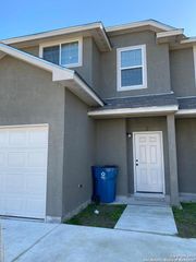 16719 Jupiter Hvn Unit 3, Selma, TX 78154