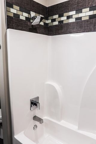 8200 Kanis Pines Drive, Little Rock, AR 72204