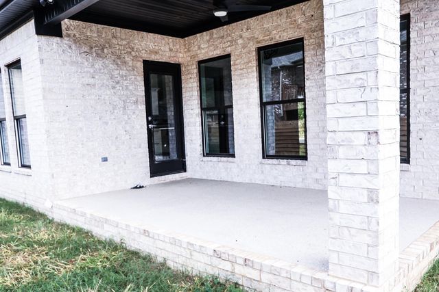 8200 Kanis Pines Drive, Little Rock, AR 72204