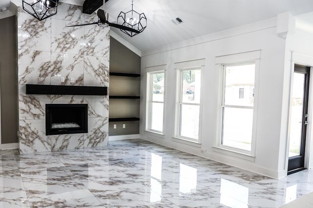 8200 Kanis Pines Drive, Little Rock, AR 72204