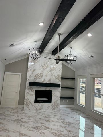 8200 Kanis Pines Drive, Little Rock, AR 72204