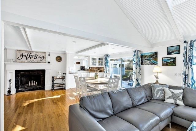 764 Riverview Dr, Chatham, MA 02633