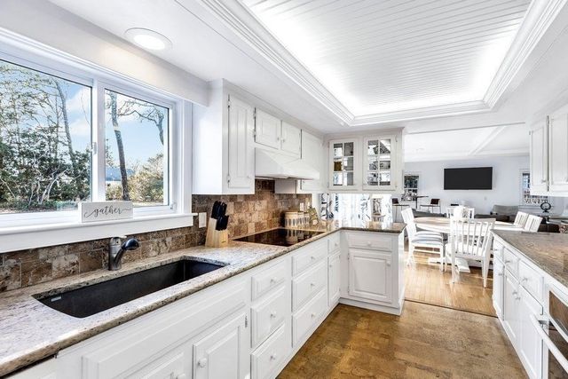 764 Riverview Dr, Chatham, MA 02633