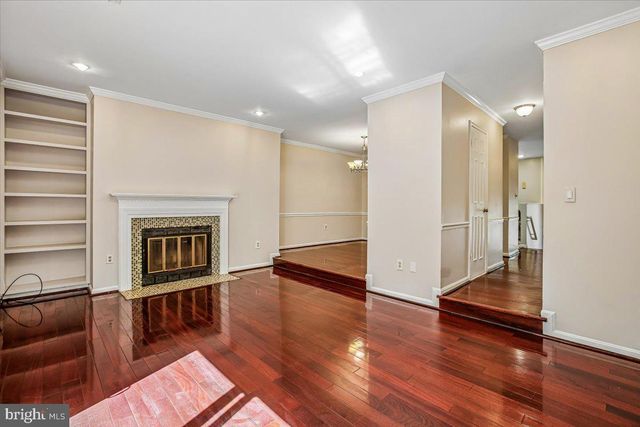 6039 HEATHERWOOD DR, Alexandria, VA 22310