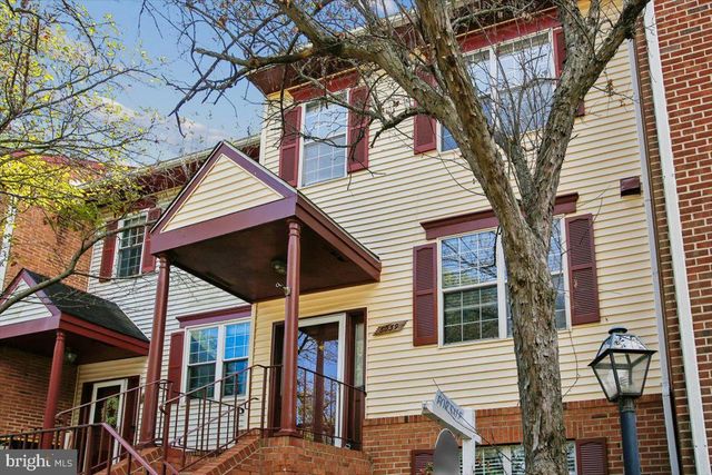 6039 HEATHERWOOD DR, Alexandria, VA 22310