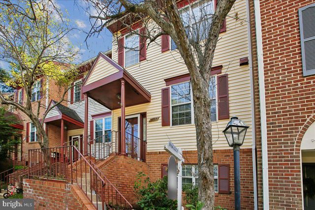 6039 HEATHERWOOD DR, Alexandria, VA 22310