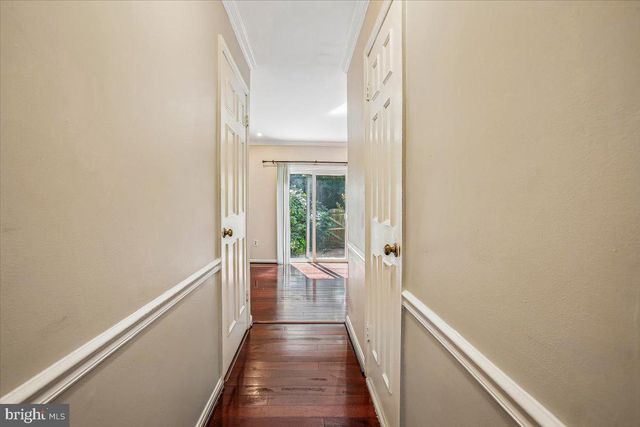6039 HEATHERWOOD DR, Alexandria, VA 22310