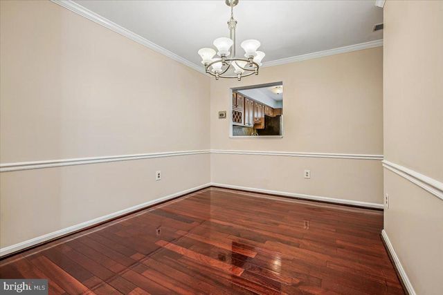6039 HEATHERWOOD DR, Alexandria, VA 22310