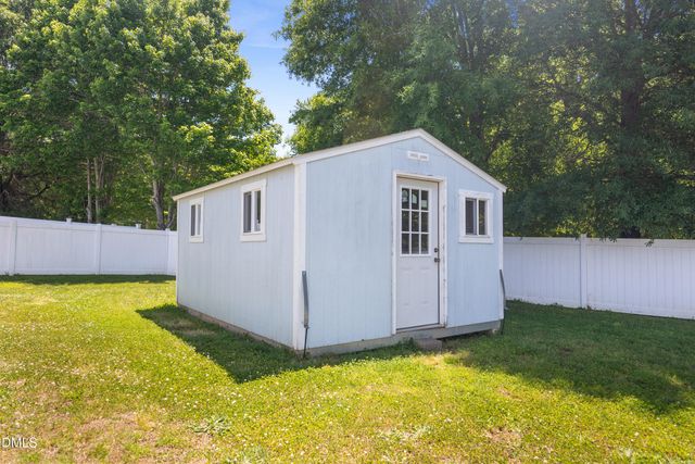 266 Kendall Drive, Winston-salem, NC 27107