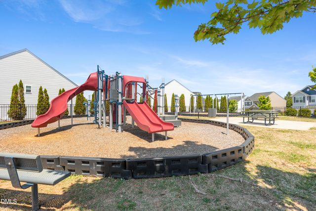 266 Kendall Drive, Winston-salem, NC 27107