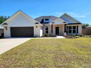 1131 Green Hills Rd, Cantonment, FL 32533