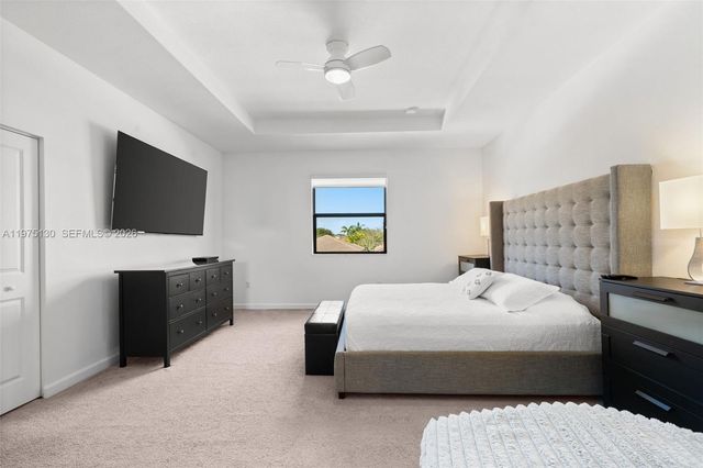 160 SE 23rd Ter, Homestead, FL 33033