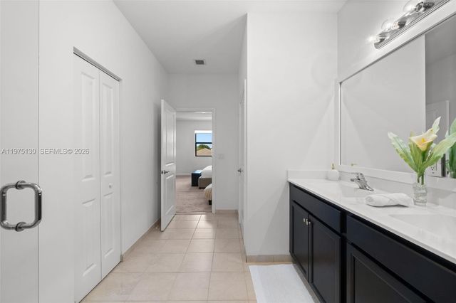 160 SE 23rd Ter, Homestead, FL 33033