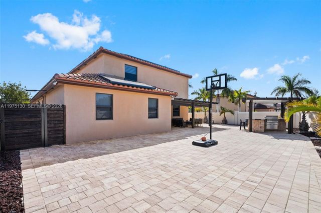 160 SE 23rd Ter, Homestead, FL 33033