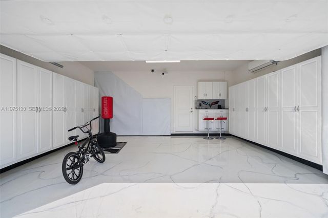 160 SE 23rd Ter, Homestead, FL 33033