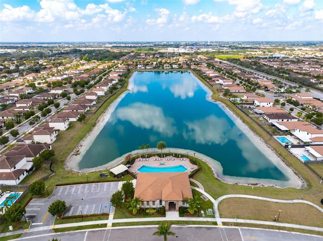 160 SE 23rd Ter, Homestead, FL 33033